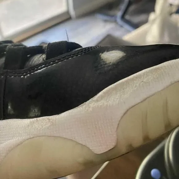 Air Jordan 11 Low Black White Mens Sneakers Retro Patent Leather Size 7 - Picture 4 of 5